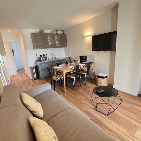 Apartment Beautiful 3 Bedrooms In